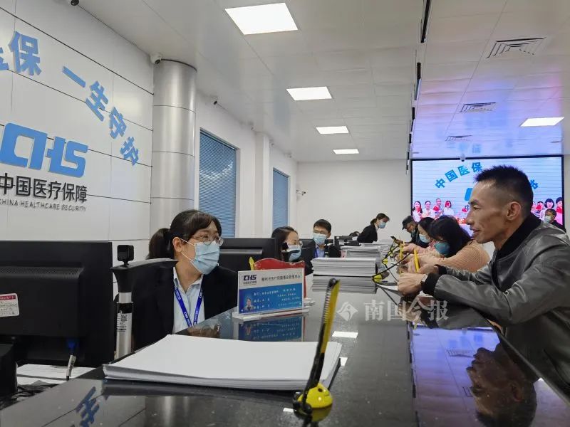 果洛最新柳州市医保换现金方法分析(最方便真实的果洛柳州医保卡换现金方法)